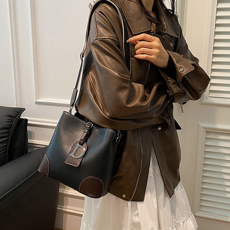 DIVENZA Shoulder bag
