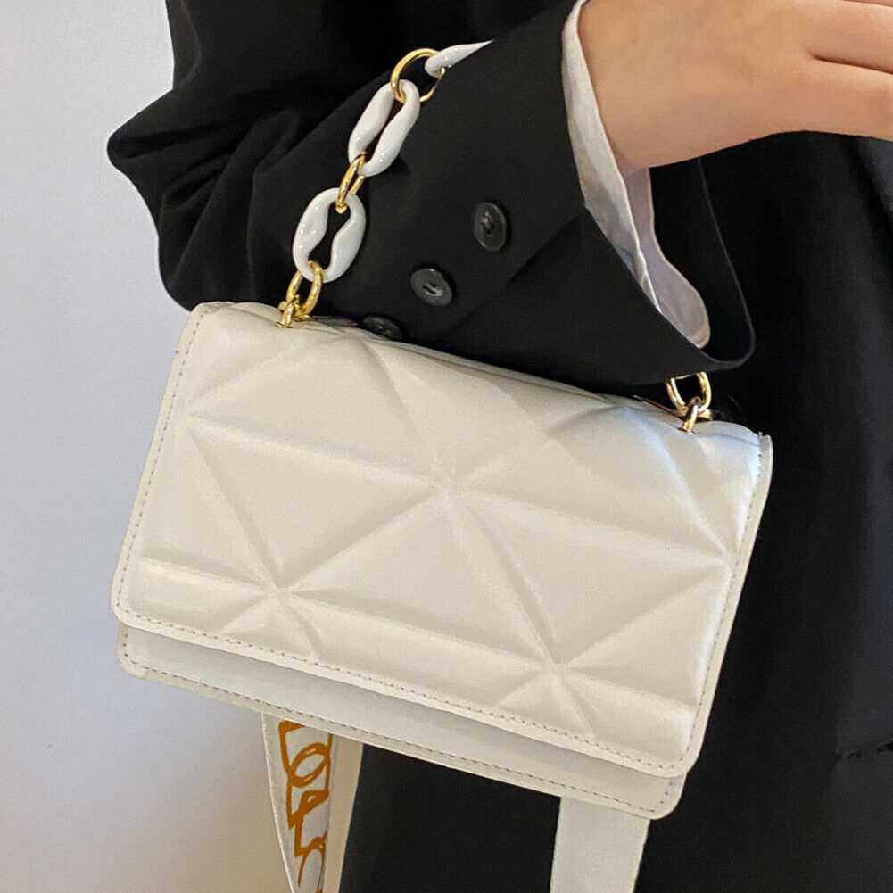 Savannah padded handbag | Elegant and trendy